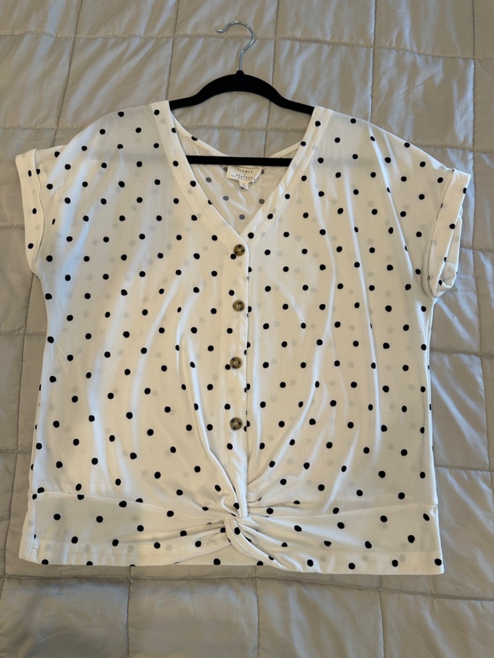 Twist-Hem V-Neck Polka Dot Blouse - White/Black